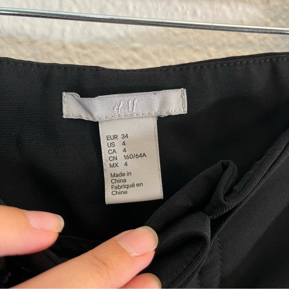 Hnm Size 4 Black High Rise Shorts With Tie Around Waist Gently Worn - Picture 2 of 8